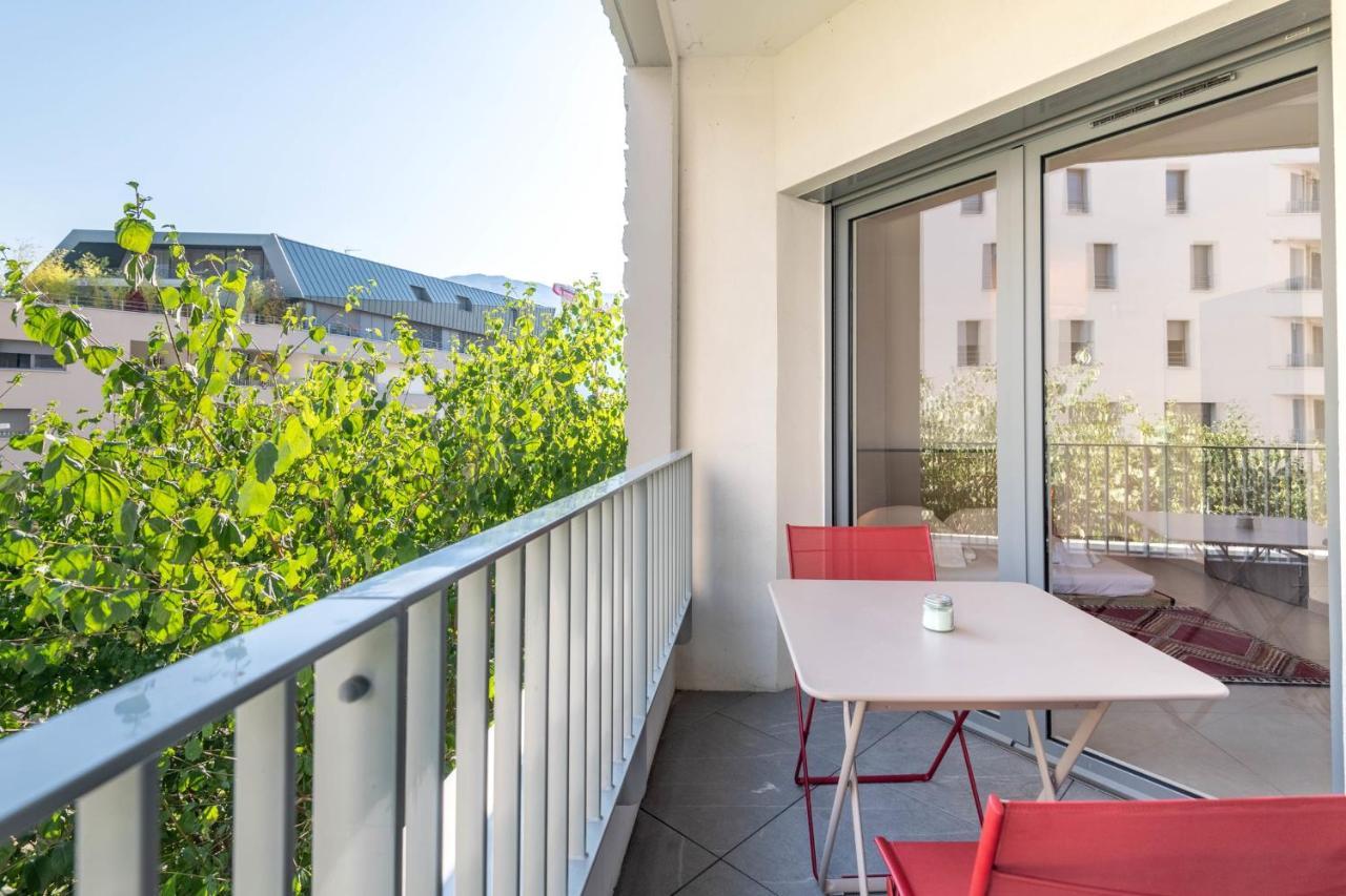 Charming Apartment With Balcony And Parking Near The Center Of Annecy Exteriör bild