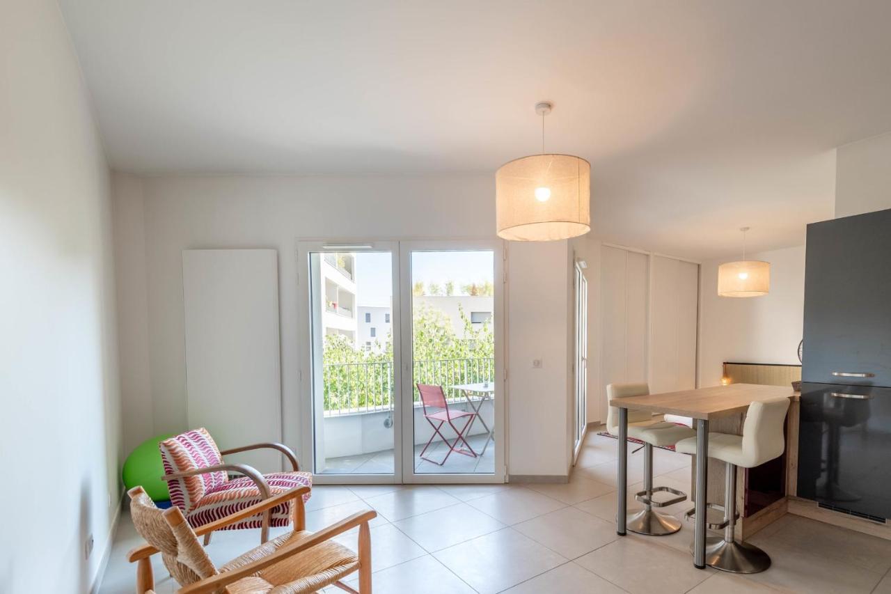 Charming Apartment With Balcony And Parking Near The Center Of Annecy Exteriör bild