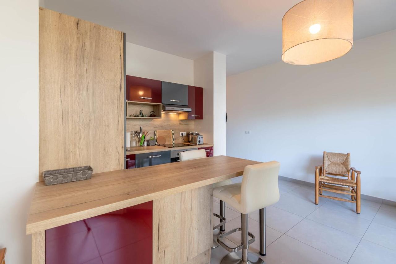 Charming Apartment With Balcony And Parking Near The Center Of Annecy Exteriör bild