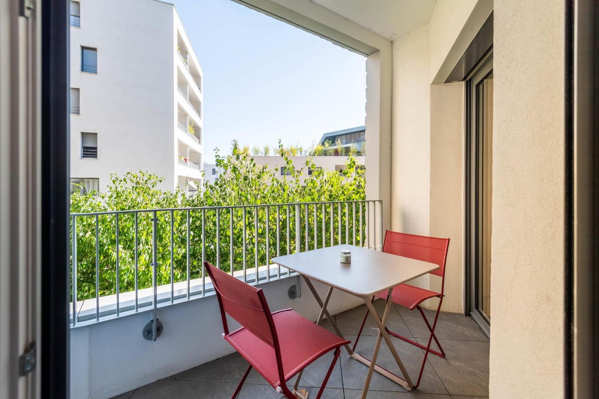 Charming Apartment With Balcony And Parking Near The Center Of Annecy Exteriör bild