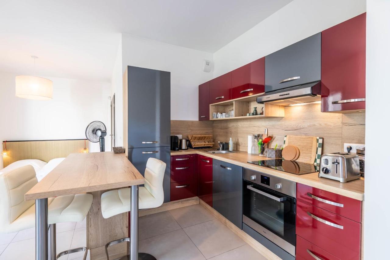 Charming Apartment With Balcony And Parking Near The Center Of Annecy Exteriör bild